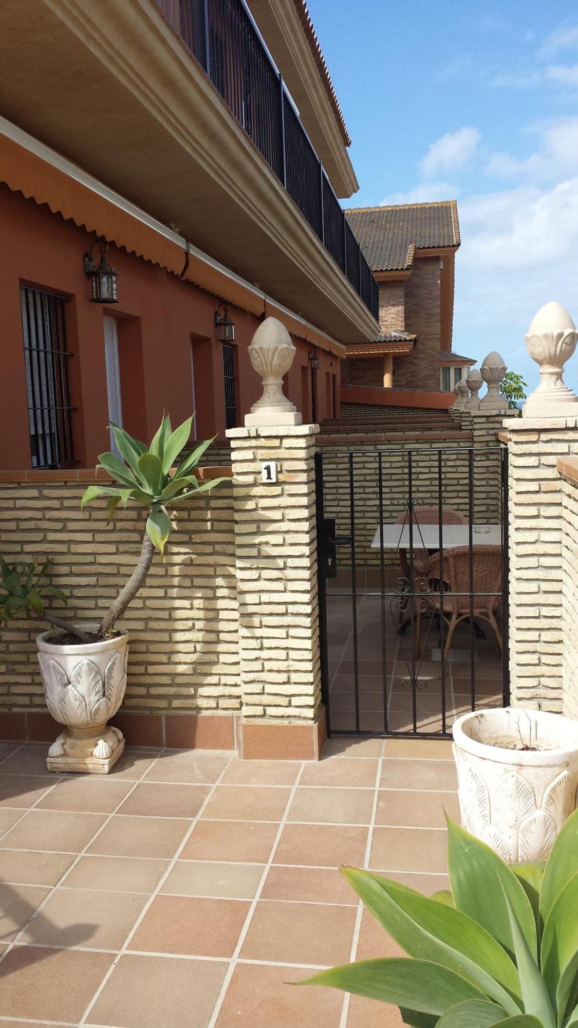 צ'יקלנה דה לה פרונטרה Hostal Noli מראה חיצוני תמונה