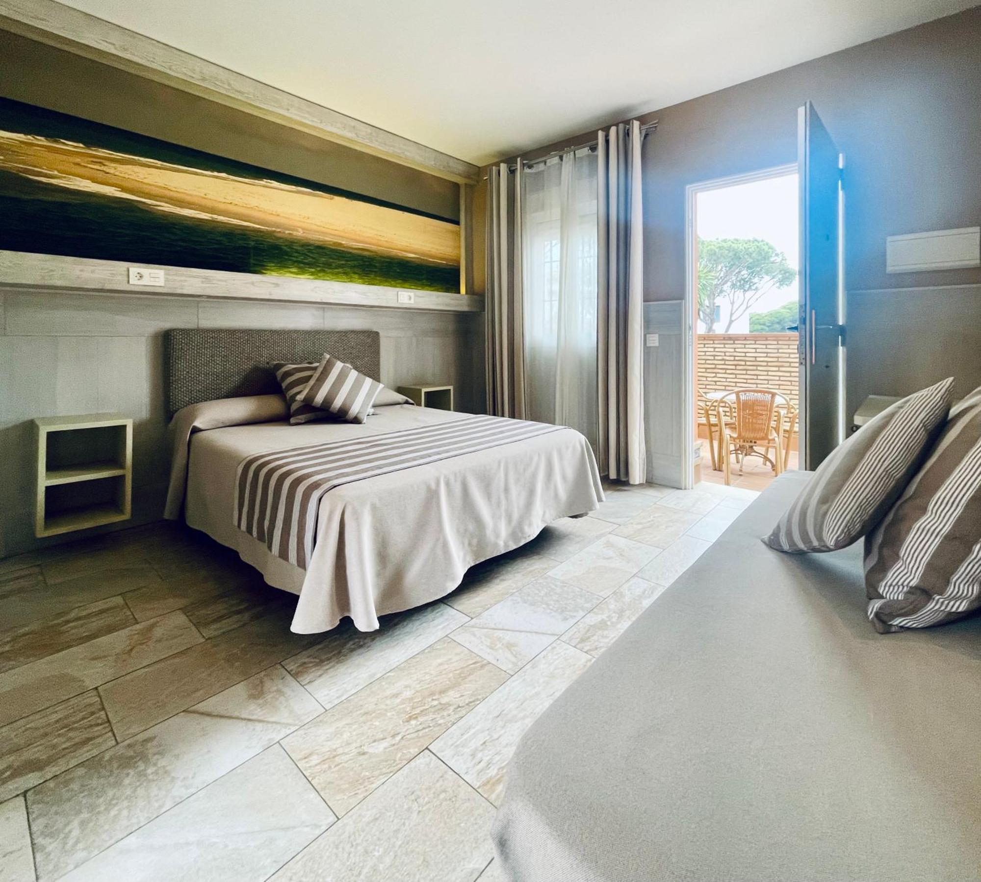 צ'יקלנה דה לה פרונטרה Hostal Noli מראה חיצוני תמונה