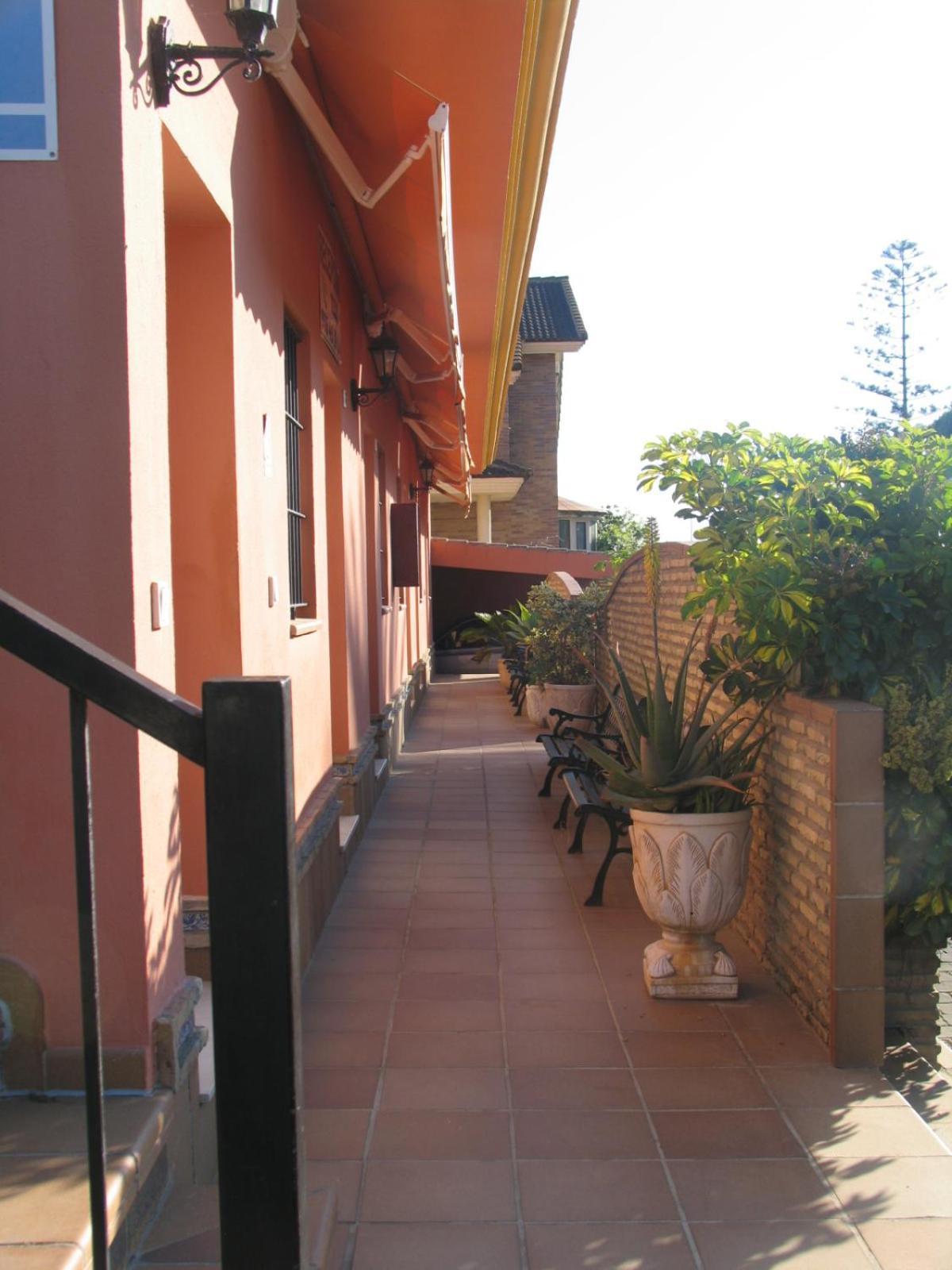 צ'יקלנה דה לה פרונטרה Hostal Noli מראה חיצוני תמונה